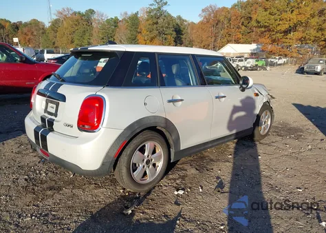 2016 Mini Hardtop Cooper из США, поврежденный, VIN WMWXU1C54G2D09369